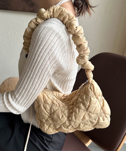 STYLEBLOCK ショルダーバッグ バッグ キルティングクシュクシュ