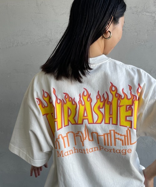 tシャツ 「MANHATTAN PORTAGE/マンハッタンポーテージ」 スラッシャーコラボロゴ バックプリントショートスリーブTシャツ レディース MANHATTAN PORTAGE/マンハッタンポーテージ] スラッシャーコラボ