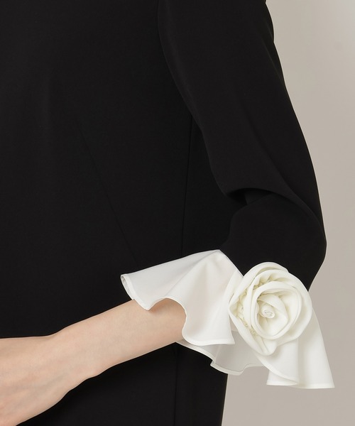 未使用■Audie a Muses■38■ フラワーモチーフスリーブワンピース■ Audie a Muses ワンピース フラワーモチーフスリーブワンピース