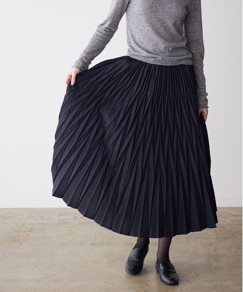 Marilyn Moon（マリリンムーン） スカート モダンプリーツスカート