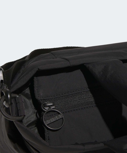 adidas ゴルフバッグ 黒 adidas（アディダス） トートバッグ マルチカラードBOSプリント