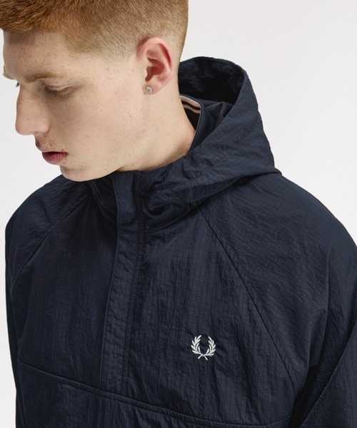 FRED PERRY（フレッドペリー） マウンテンパーカー ウインドブレーカー