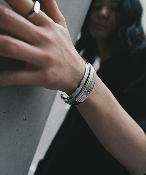 「WYM LIDNM」 バングル FREE シルバー×ゴールド メンズの画像2