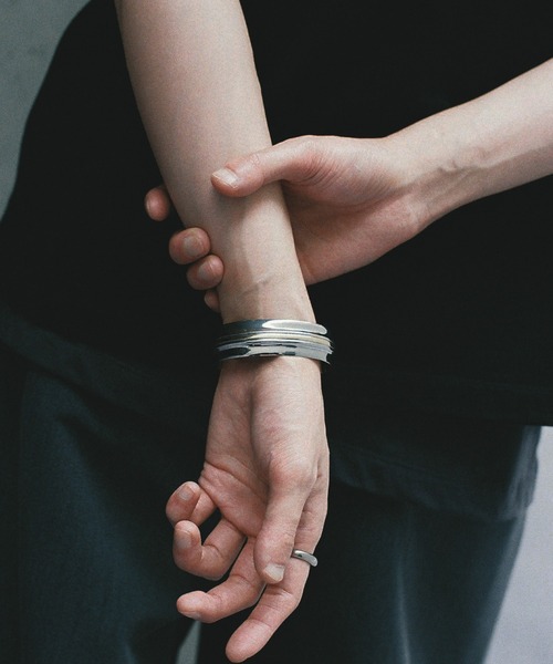 「WYM LIDNM」 バングル FREE シルバー×ゴールド メンズの画像4