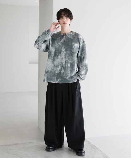 ASTRONOMY tシャツ クルーネックハーフジップポンチ総柄カットソー