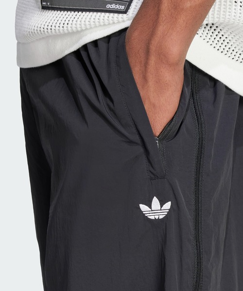 しんしんさま 2点おまとめ adidas ヤンキースジャケッ トラックパンツ adidas アディダス オリジナルス トラックパンツ ジェンダー