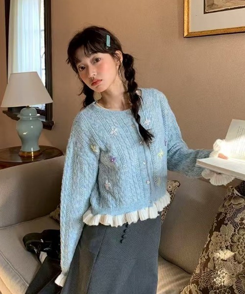 AsRiRe カーディガン フラワー刺繍ケーブルニットカーディガン