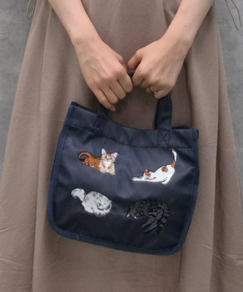 Bleu Bleuet（ブルーブルーエ） トートバッグ ナイロン刺繍ランチ