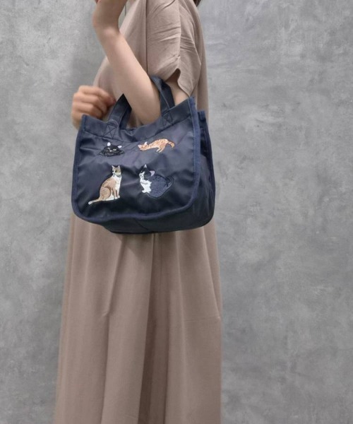 Bleu Bleuet（ブルーブルーエ） トートバッグ ナイロン刺繍ランチ