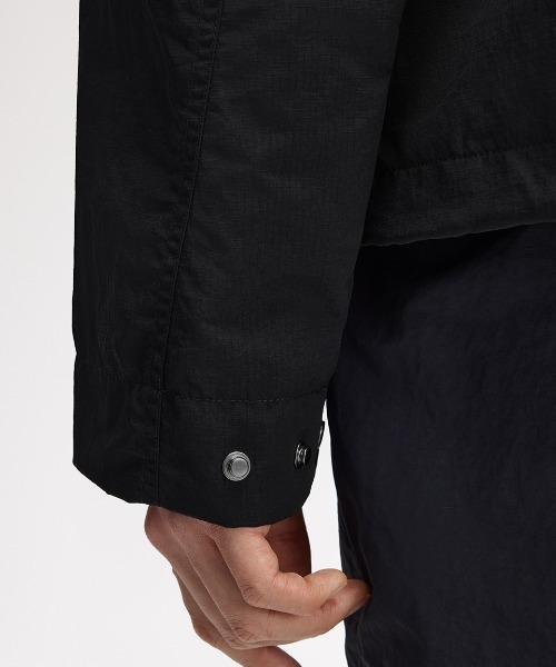 FRED PERRY（フレッドペリー） マウンテンパーカー ウインドブレーカー