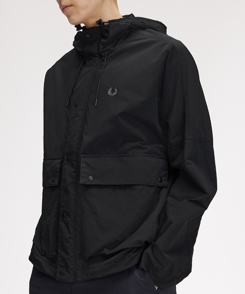 FRED PERRY（フレッドペリー） マウンテンパーカー ウインドブレーカー