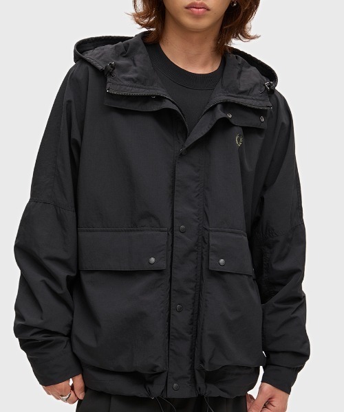 FRED PERRY（フレッドペリー） マウンテンパーカー ウインドブレーカー