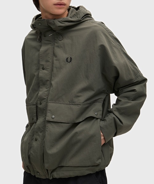 FRED PERRY（フレッドペリー） マウンテンパーカー ウインドブレーカー