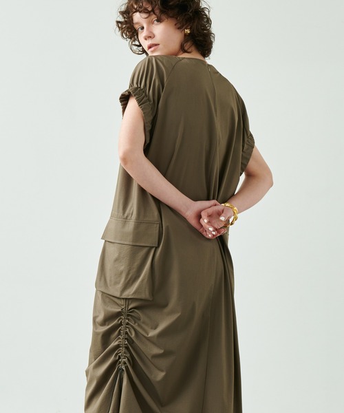 AKIRANAKA トランスペアレントスリーブワンピース カーキ AKIRANAKA トランスペアレントスリーブワンピース カーキ AKIRANAKA