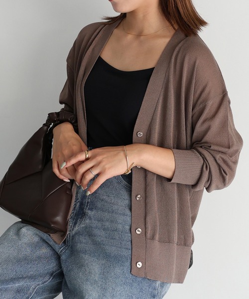未使用級 BEIGE. RIOU 2024年 現行 ラメシアー素材 カーディガン Riberry カーディガン Vネックシアーカーディガン「ラメ/無地