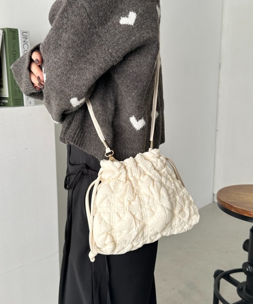 ナイロンキルティング巾着ショルダーバッグ＊ハンドメイド＊ CLEA ショルダーバッグ バッグ キルティング巾着ショルダー