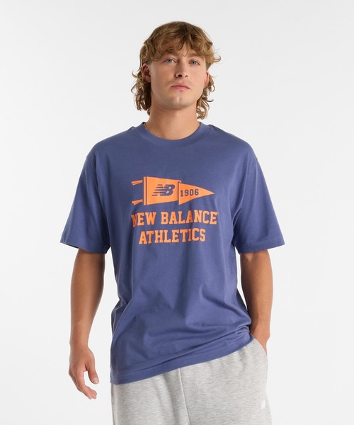 New Balance tシャツ Varsity ペナントショートスリーブTシャツ