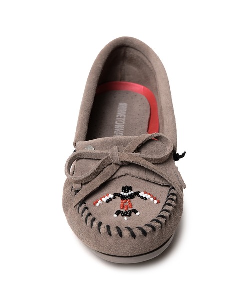 Minnetonka（ミネトンカ） モカシンシューズ 7h グレー レディース