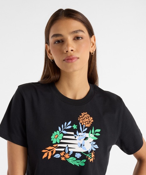 New Balance tシャツ フラワー グラフィックショートスリーブT