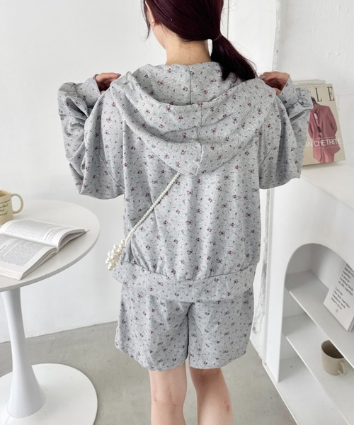 SOLLON.（ソルロン） セットアップ 「セットアップ」小花柄ワッフル