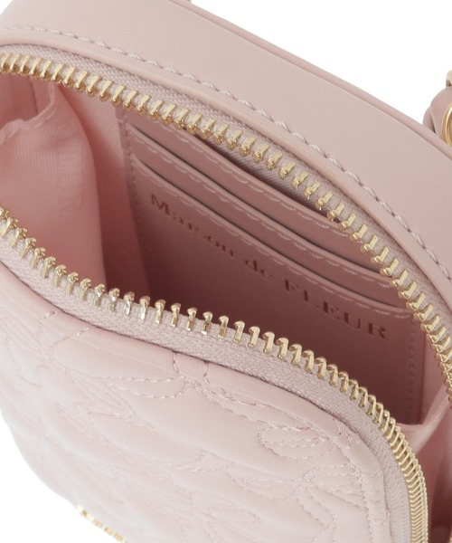ご購入者様決定꒰Maison de FLEUR꒱リボンポシェット赤スマホバッグ スマホケース Maison de FLEUR リボン柄スマートフォンケースBOOK│宝島社の通販