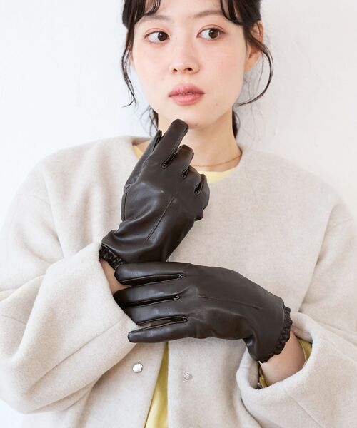 le.coeur blanc（ルクールブラン） 手袋 ギャザーフェイクレザー