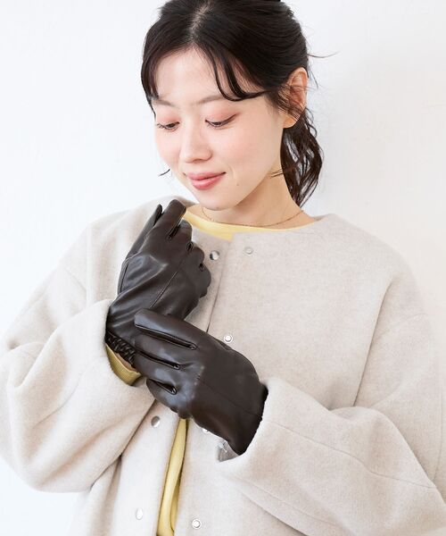 le.coeur blanc（ルクールブラン） 手袋 ギャザーフェイクレザー