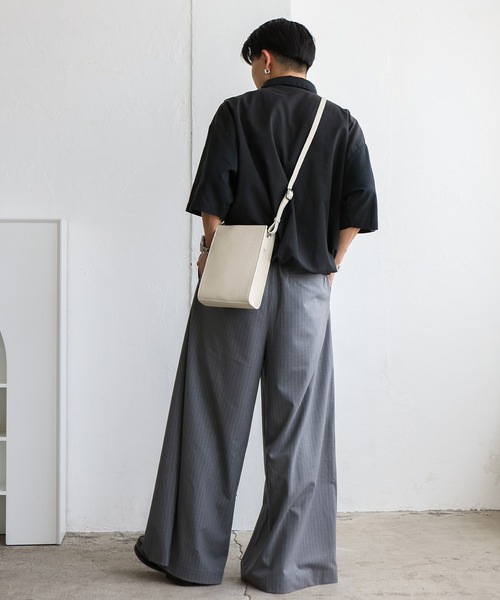 VitaFelice（ヴィータフェリーチェ） ショルダーバッグ バッグ 本牛革