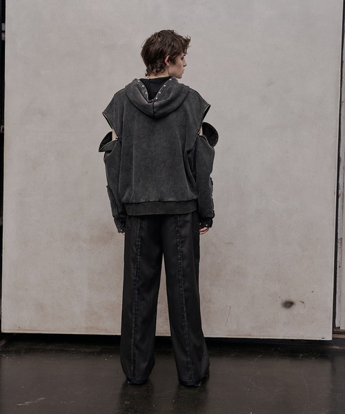 パーカー・フーディ \"TECH B0Y\" STUDDED HOODIE TECH B0Y STUDDED HOODIE