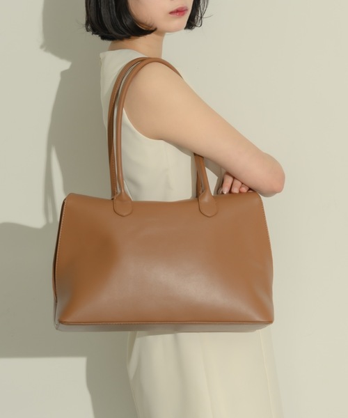 【美品】NEUNA ボストンバッグ NEUNA ボストンバッグ ロングレザーボストンフルートショルダー