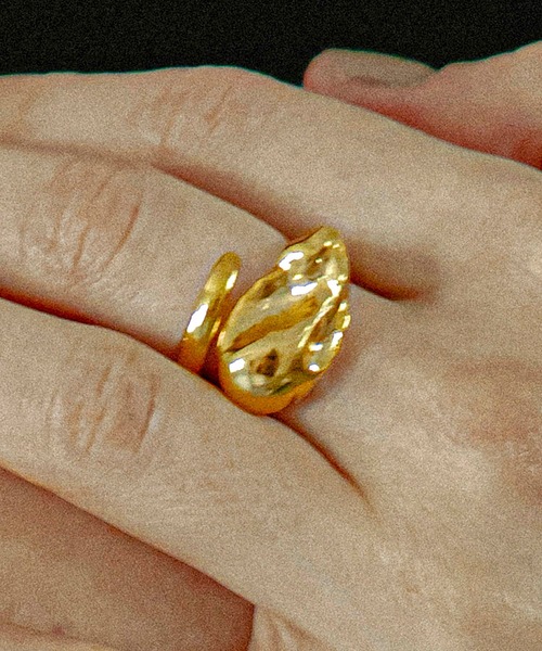 指輪 リング LAPUIS(ラピュイ) Oyster ring レディースの画像