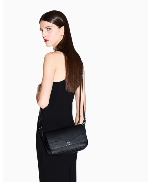 ARMANI EXCHANGE ショルダーバッグ　レザー ARMANI EXCHANGE ショルダーバッグ バッグ 「A|X アルマーニ