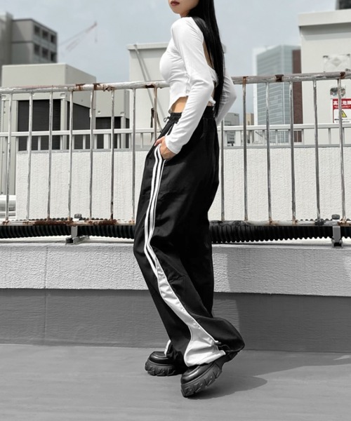 LVEU.（ラブユ） パンツ レディース 「LVEU.」サイドラインフレア