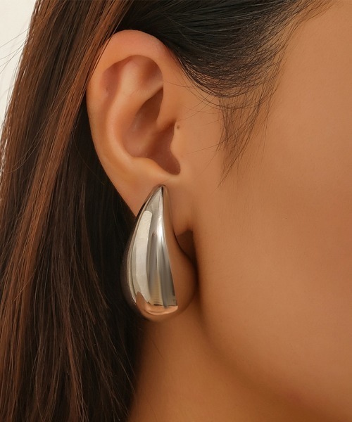 感覚を刺激するような美しさ◎*Chloe*Sensesピアス*存在感を放つ Amazon | [クロエ]ピアス アクセサリー セレステ パール