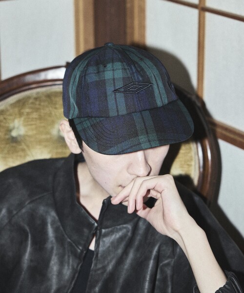 人気正規品★UMBRO★Vintage Flat Cap★ボールキャップ(UNISEX) Umbro Soccer Adjustable Retro Logo Black Strapback Flat Bill