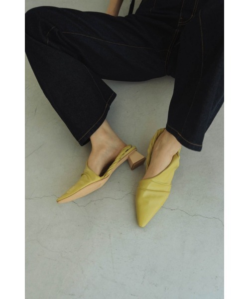 Knuth Marf（クヌースマーフ） パンプス asymmetry twist heel
