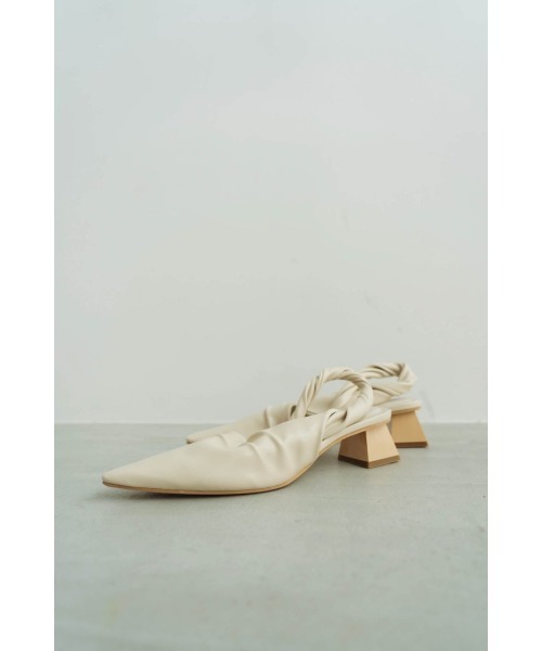 Knuth Marf（クヌースマーフ） パンプス asymmetry twist heel