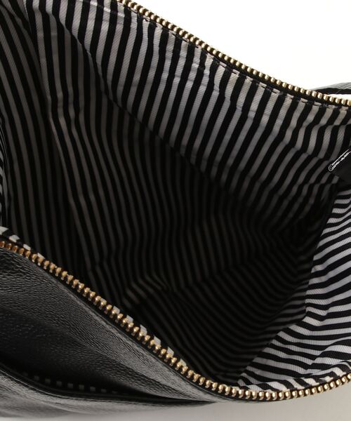 みっちゃん Kate spadeショルダーバッグブラック レザーポシェット kate spade NEW YORK（ケイト・スペード ニューヨーク） ショルダー