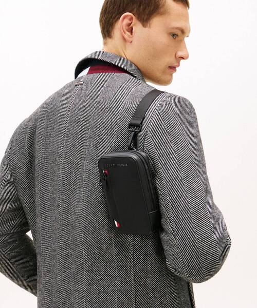 TOMMY HILFIGER（トミー・ヒルフィガー） ウエストポーチ コープフォン