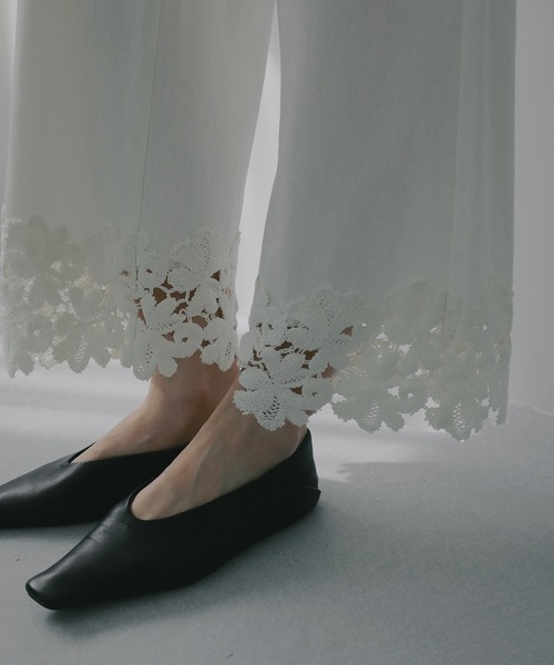 ジーンズ デニム デニムパンツ COTTON LACE DOCKING PANTS レディースの画像