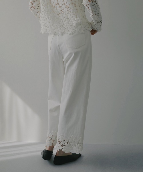 ジーンズ デニム デニムパンツ COTTON LACE DOCKING PANTS レディースの画像
