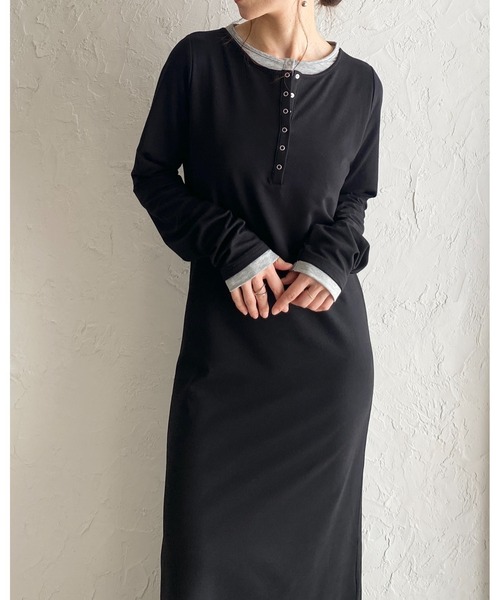 ♡ SKIMS ♡ 黒いタイトフィットロングスリーブワンピース She's Closet ワンピース 長袖ロング丈 配色 レイヤード風 ヘンリー