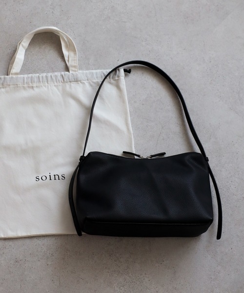 「soins」 ショルダーバッグ FREE ブラック レディースの画像