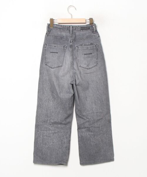 「YANUK」 デニムパンツ 23 グレー レディースの画像