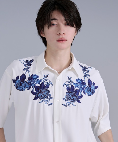 Ellno Loset（エルノロゼット） シャツ 半袖 フラワー刺繍トロミ