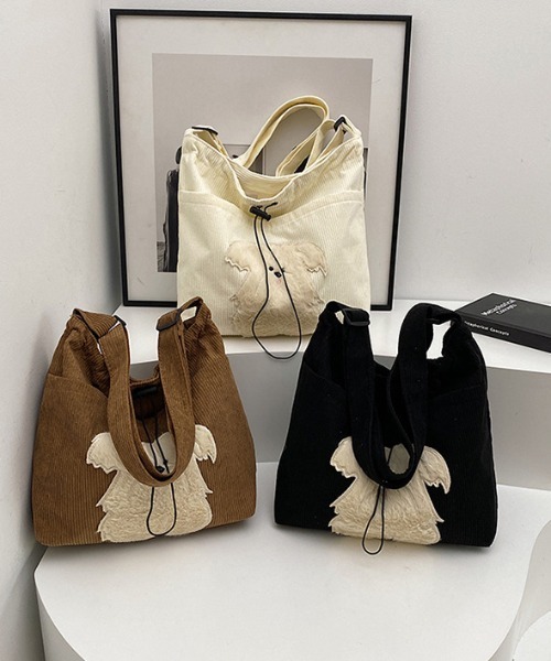 専用ページ♡ブラック＆ワンコクリーム顔♡かごバッグ♡ハンドメイド♡新品 FREE STYLISTS ショルダーバッグ バッグ Y2K バッグ もこもこ犬顔の