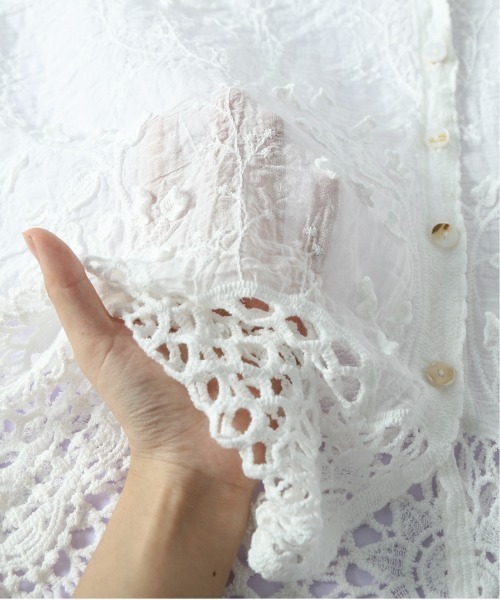La-gemme（ラジェム） ブラウス シャツ 夏 花柄刺繍 シアーシャツ 