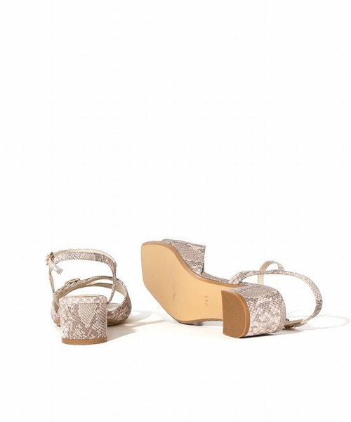 neue diffusion（ノイエ ディフュージョン） サンダル ストラップ