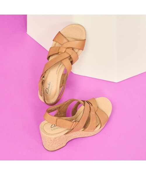 Clarks サンダル Giselle Beach / ジゼルビーチ（タンレザー