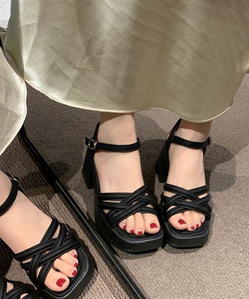 極美品　　ブラック クロスストラップ レザーサンダル Church's クロスストラップ レザー サンダル ブラック 24cm 靴